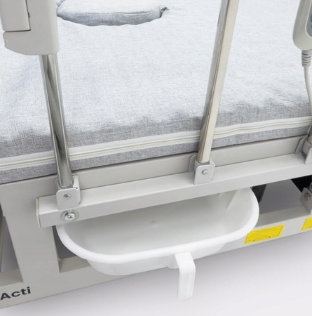 Łóżko rehabilitacyjne z elektryczną regulacją