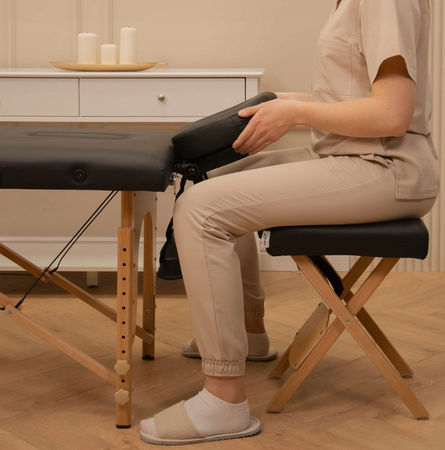 Taboret drewniany składany CZARNY