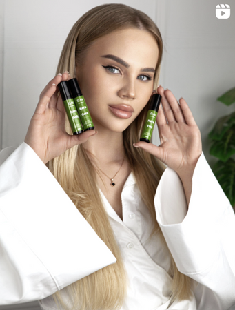 ELAN KeraCare Lash and Brow Caring Serum Krok 3